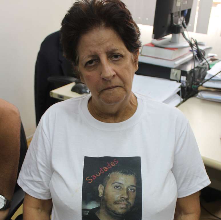 Mariângela Lourenço, mãe de Rodrigo Lourenço, também morto no morro São Carlos
