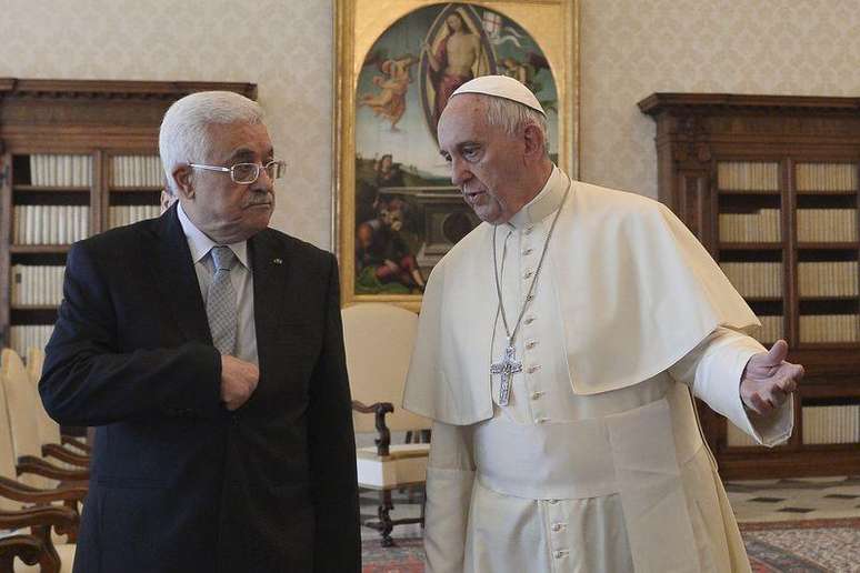 Papa Francisco e presidente palestino, Mahmoud Abbas, no Vaticano. 16/05/2015