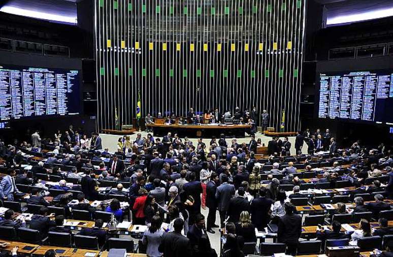 Financiamento empresarial era defendido pelo presidente da Câmara, Eduardo Cunha