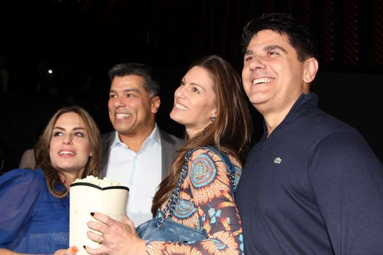 Bianca Assump&ccedil;&atilde;o, Maur&iacute;cio Mattar, Elaine Mickely e C&eacute;sar Filho