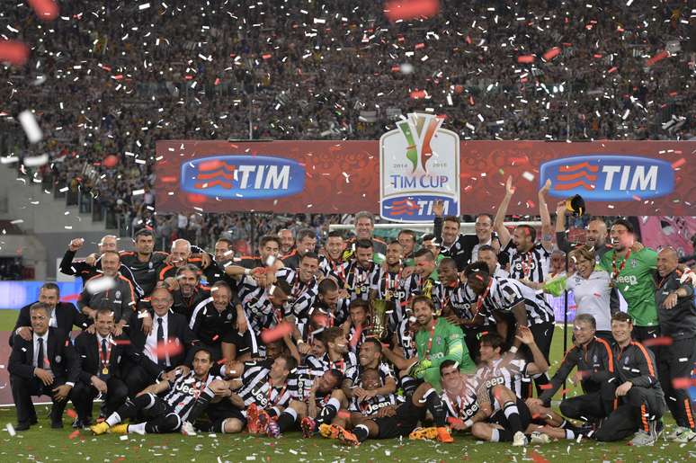 Juventus fez festa com trofeu da Copa da Itália após 20 anos