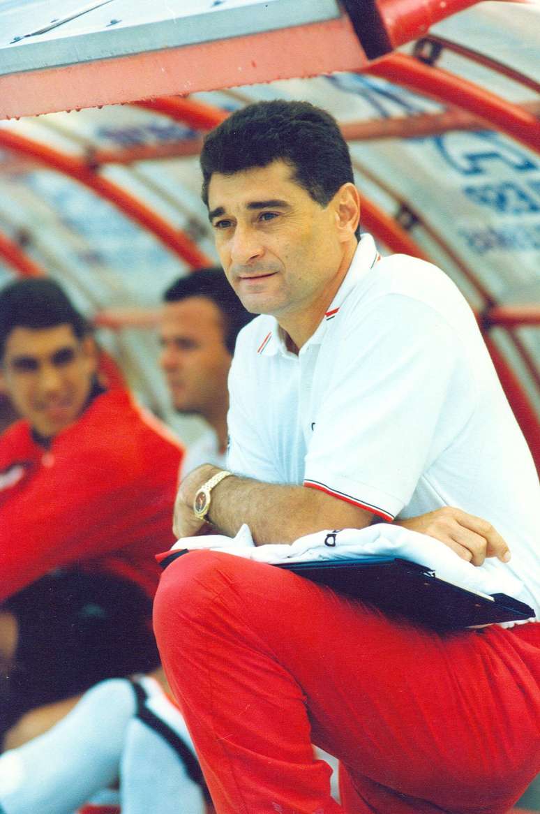 Dario Pereyra durante trabalho como t&eacute;cnico do S&atilde;o Paulo: menos de um ano no comando