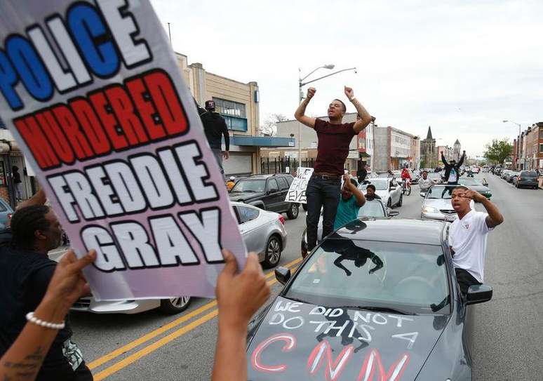 Manifestantes protestam contra morte de Freddie Gray em Baltimore.  1/5/2015.