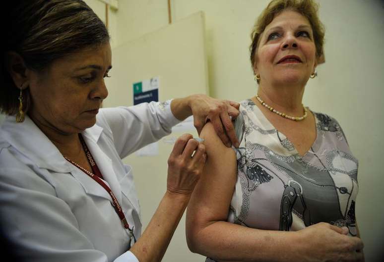Campanha de vacinação contra a gripe foi prorrogada até o dia 5 de junho em todo o país