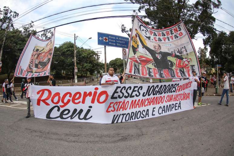 Rogério Ceni foi um dos poucos nomes que escaparam em protesto