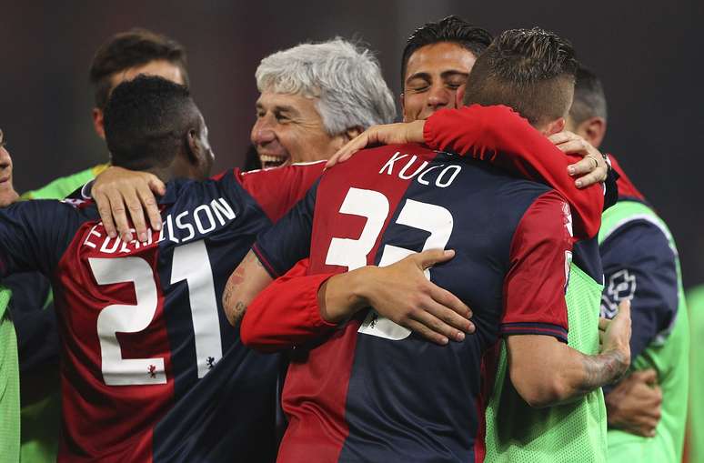 Genoa fez festa com gol nos últimos minutos