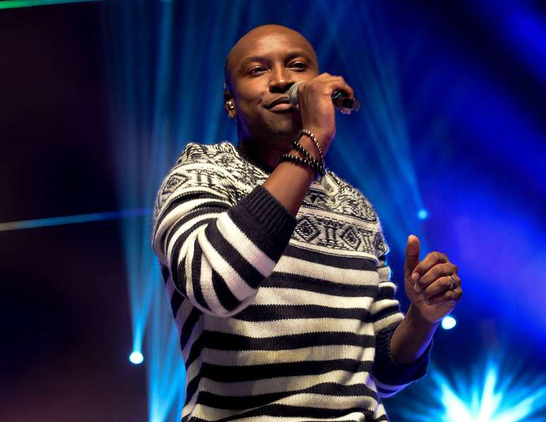 Thiaguinho durante show no Citibank Hall, em S&atilde;o Paulo