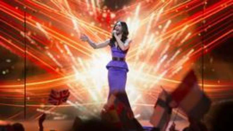 Conchita Wurst conquistou fama internacional ao vencer a edi&ccedil;&atilde;o passada com 'Rise Like a Phoenix'

