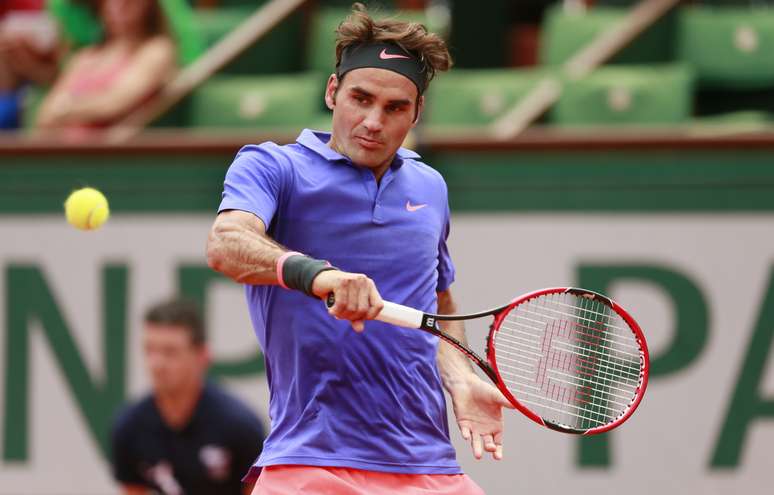 Federer venceu bem estreia em Roland Garros