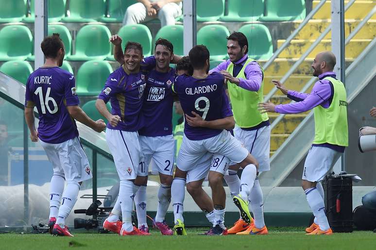 Fiorentina venceu o Palermo por 3 a 2 e garantiu vaga na Liga Europa