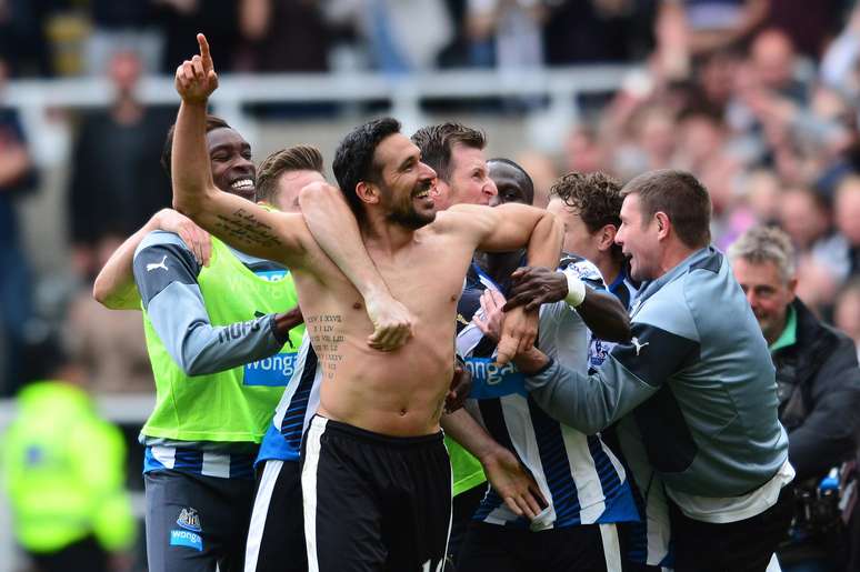 Jon&aacute;s Guti&eacute;rrez contribuy&oacute; con un gol para que su equipo no descienda.