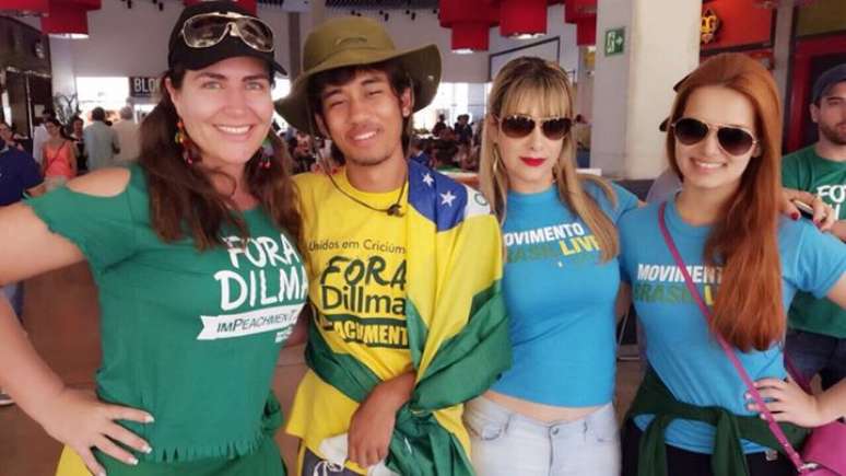 P&aacute;gina oficial do MBL divulgou neste domingo uma foto informando que Kim Kataguiri se recupera bem do acidente