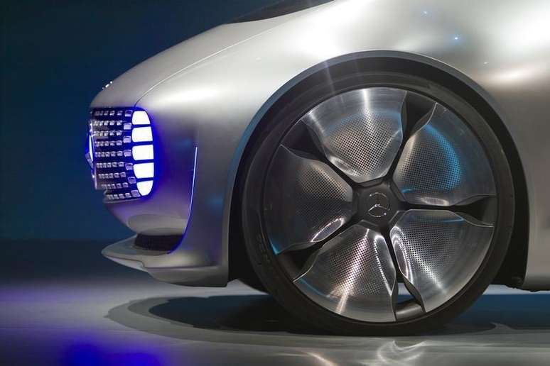 Frente do carro conceito Mercedes-Benz F015 Luxury in Motion, em Las Vegas. 05/01/2015