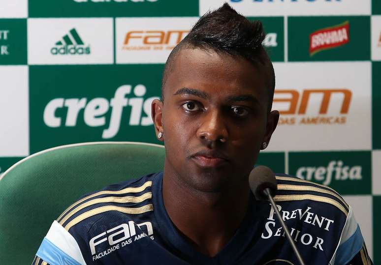 Kelvin estreou pelo Palmeiras em partidas oficiais em Itaquera