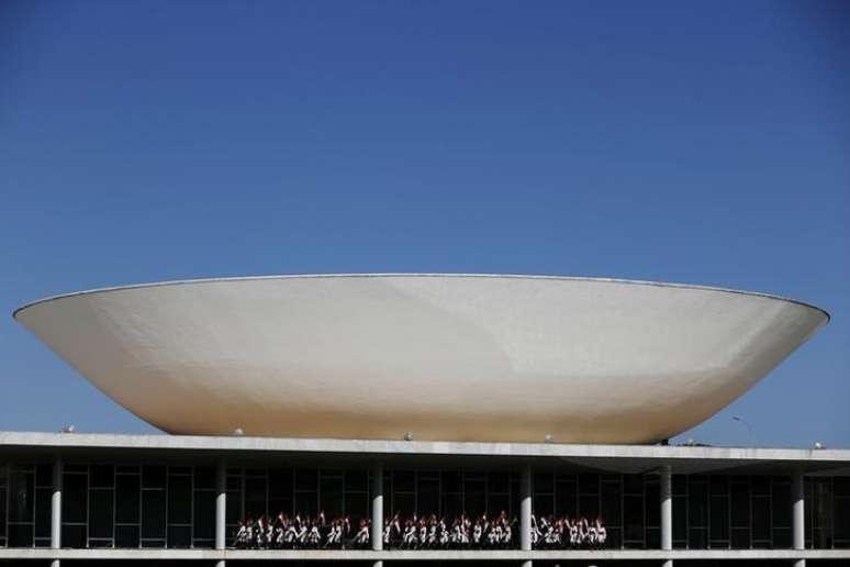 MP foi aprovada com 39 votos a favor e 32 contra