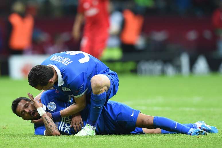 Matheus ficou desacordado depois de cabeçada com Tremoulinas