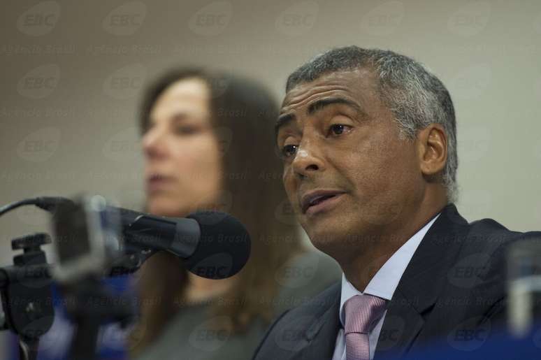 Senador Romário já conseguiu assinaturas para a CPI da CBF