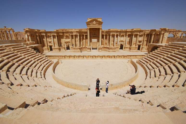  EI assassina 20 membros do regime sírio em teatro romano em Palmira