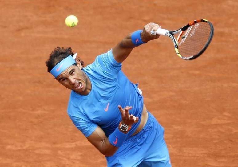 Rafael Nadal em jogo contra Almagro em Roland Garros. 28/5/2015.