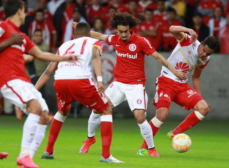 Valdívia está liberado para enfrentar o Palmeiras no Allianz Parque