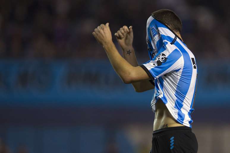 Um dos favoritos ao título da Libertadores, Racing foi eliminado dentro de casa