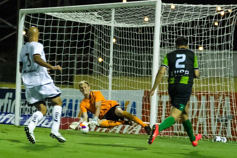 América-MG conseguiu boa vitória fora de casa