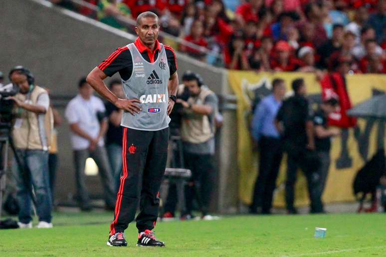 Cristóvão Borges mal chegou e já encara pressão no Flamengo
