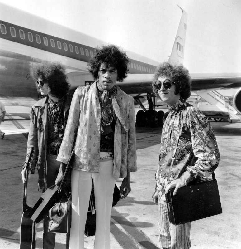 O trio The Jimi Hendrix Experience, comandado pelo guitarrista americano