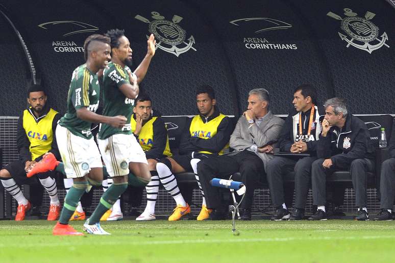 Zé Roberto anotou o segundo do Palmeiras na partida deste domingo