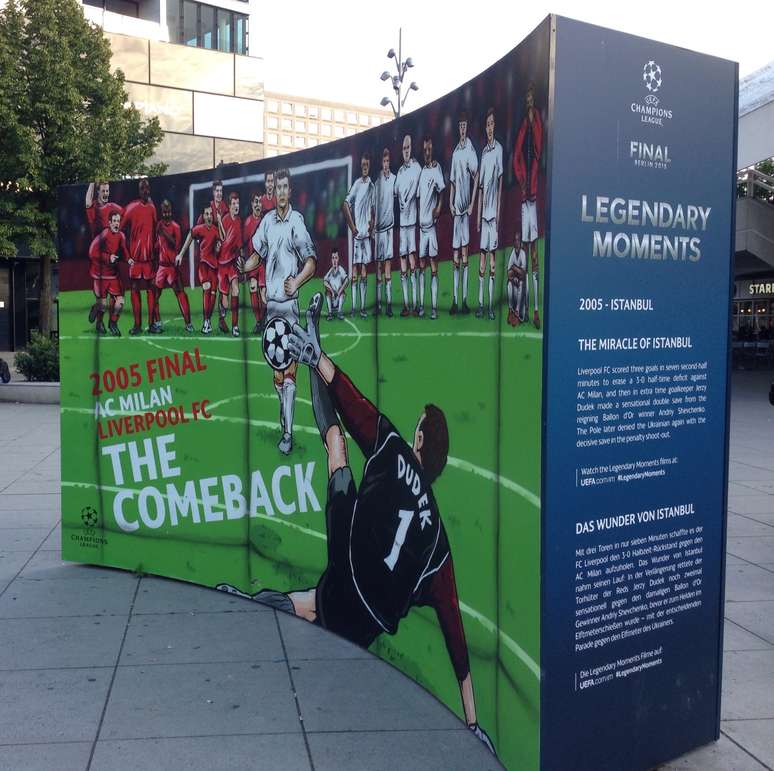 Dudek defendendo p&ecirc;nalti de Shevchenko: cena &eacute; lembrada por ilustra&ccedil;&atilde;o