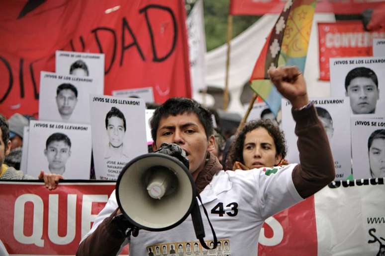 Francisco em manifesta&ccedil;&atilde;o na Argentina da Caravana 43