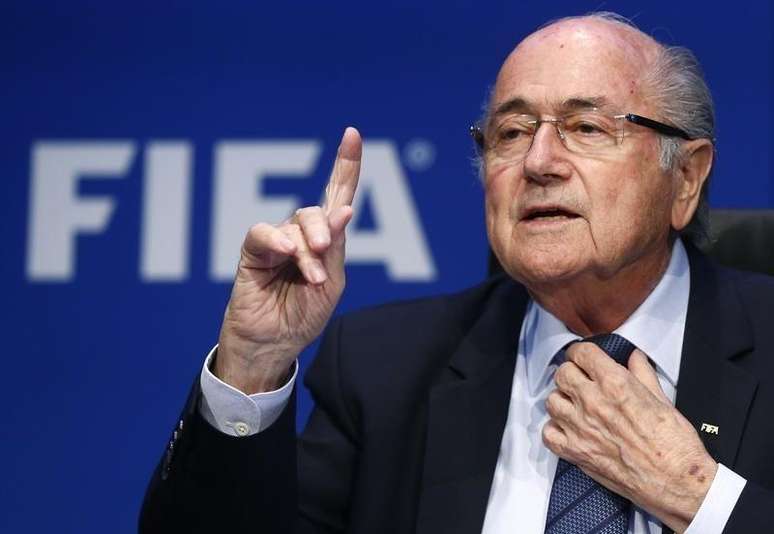 Joseph Blatter seria o próximo alvo das investigações do FBI