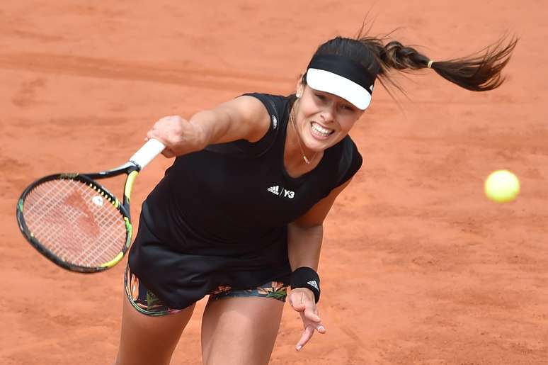 Ivanovic saca durante partida: facilidade nas quartas