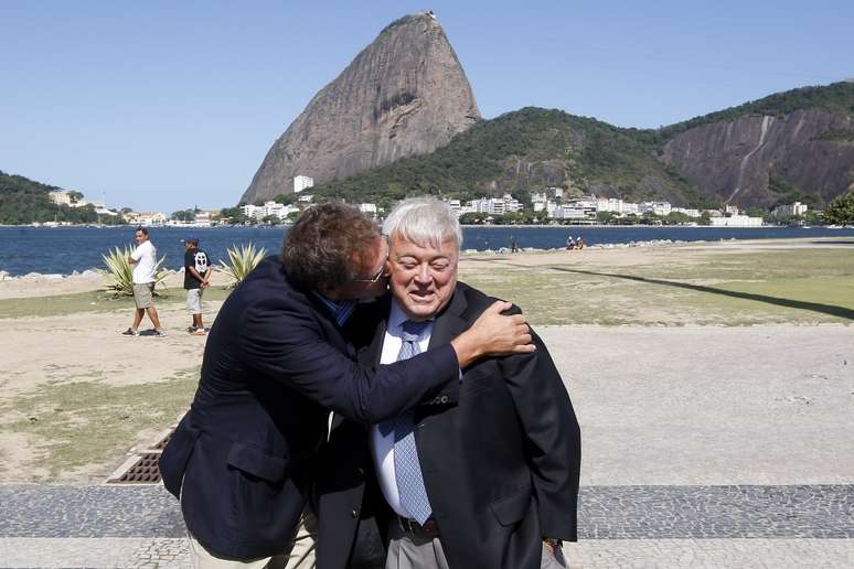 Jérôme Valcke e Ricardo Teixeira em foto de 2010: negociações entre os dirigentes será investigada
