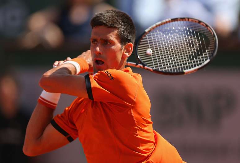 Novak Djokovic dominou Rafael Nadal e triunfou em sets diretos