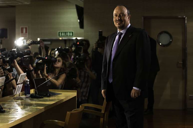 Rafa Ben&iacute;tez foi apresentado como novo t&eacute;cnico do Real Madrid nesta quarta-feira