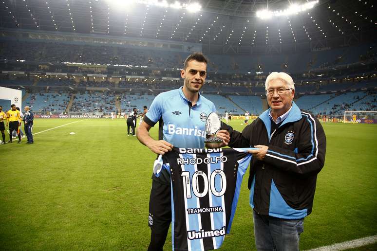 Com mais de 100 jogos pelo Grêmio, capitão Rhodolfo saiu para o Besiktas, da Turquia