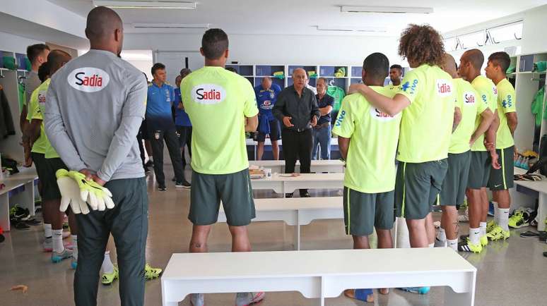 Del Nero conversou com jogadores em Teresópolis, mas não viajou para o Chile