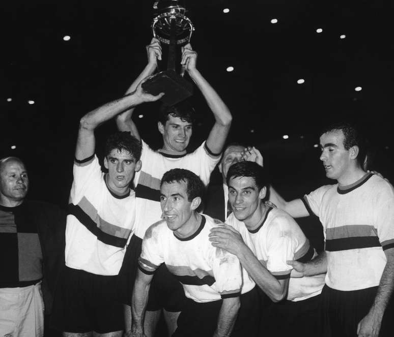 Inter de Milão de Helenio Herrera derrubou o Real Madrid na decisão de 1964