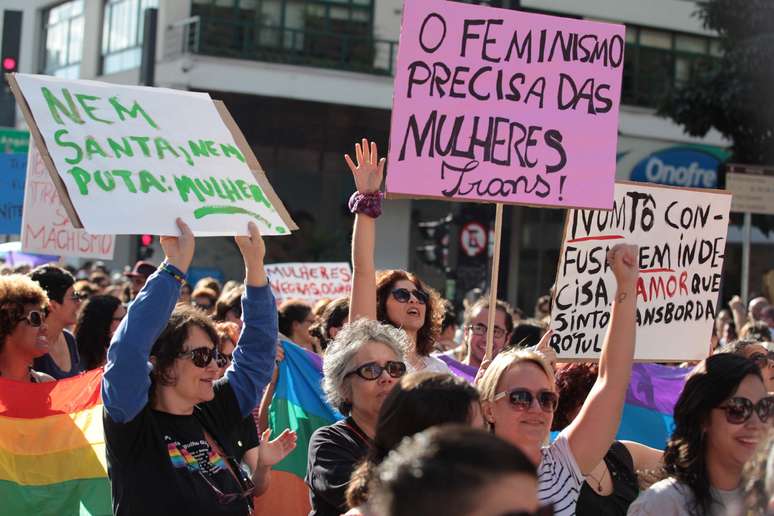 Feministas criticaram a ausência de um trio elétrico de lésbicas na Parada Gay
