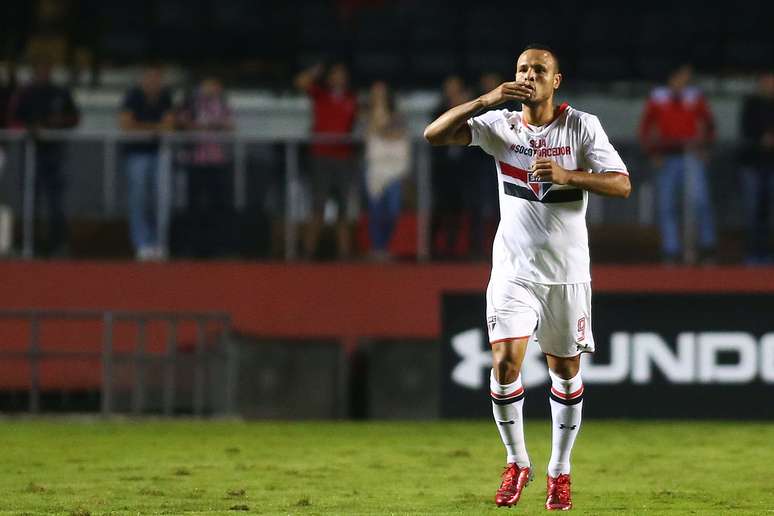 Luís Fabiano tem feito uma temporada fraca pelo São Paulo