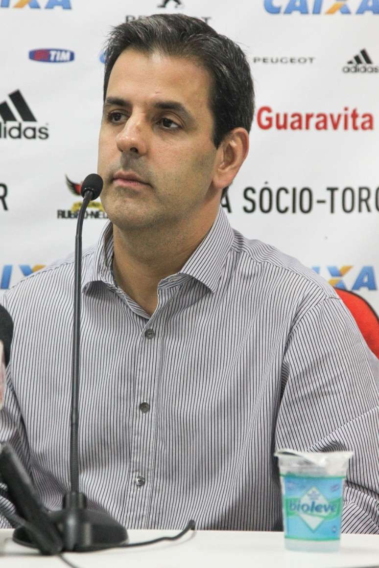 Alexandre Wrobel deixou cargo no Flamengo