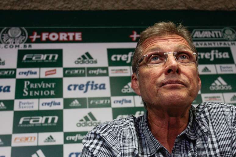 Oswaldo elogiou trio, mas critica inicio de Cleiton no Palmeiras