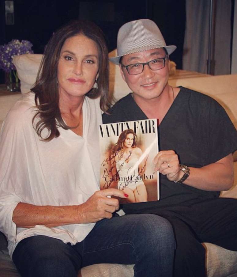 Caitlyn Jenner e seu cirugião plástico, dr. Harrison Lee