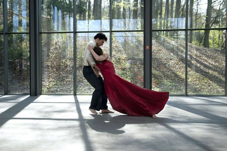 Wim Wenders levou a dança da companhia de Pina Bausch, o Tanztheater Wuppertal, para lugares incomuns