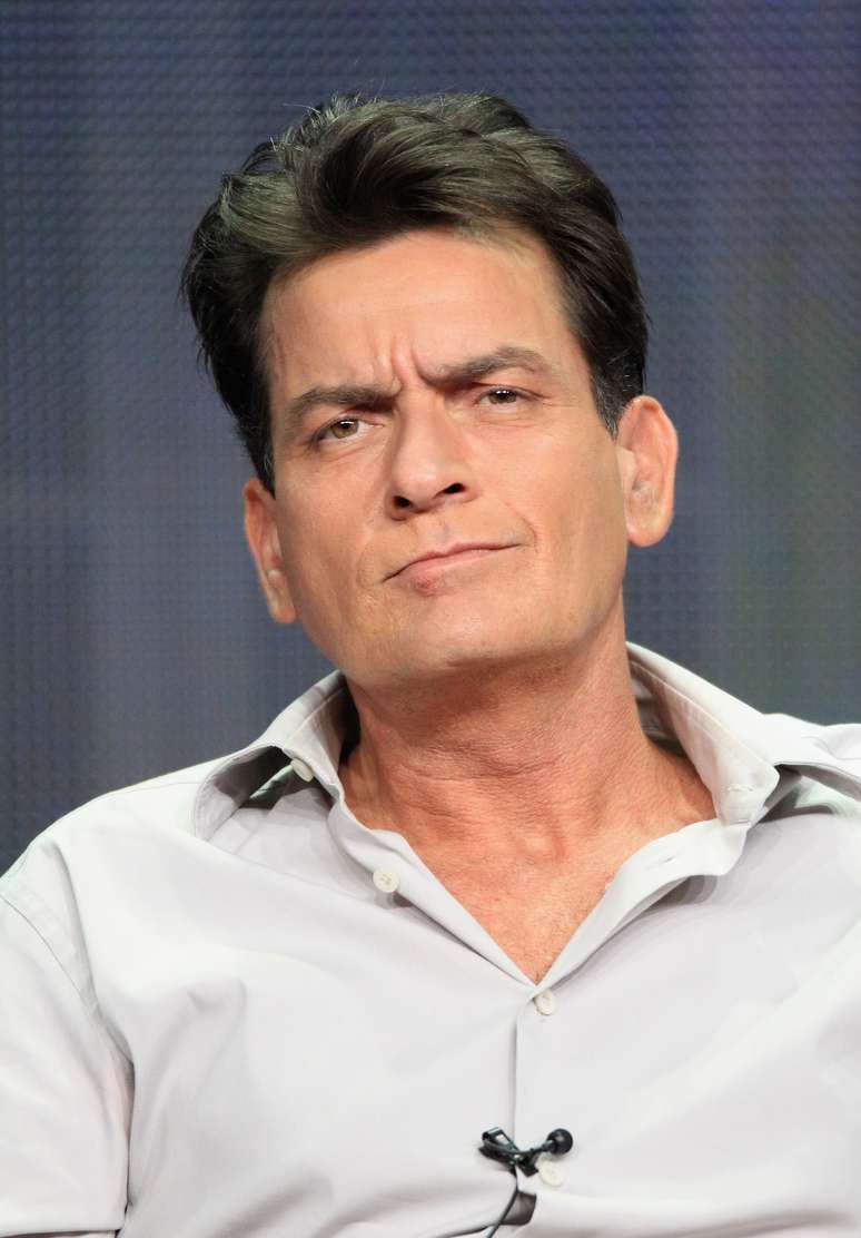 O ator Charlie Sheen, um dos mais bem pagos da TV americana