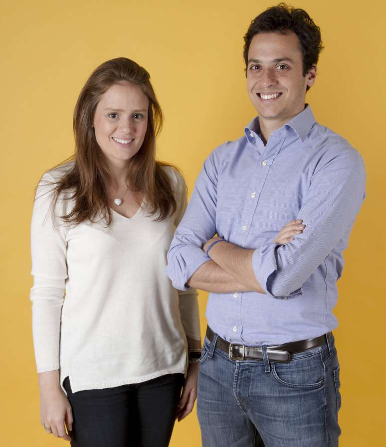 Julia Sanches e Thiago Speranzini criaram o Found It!, site que vende presentes customizados