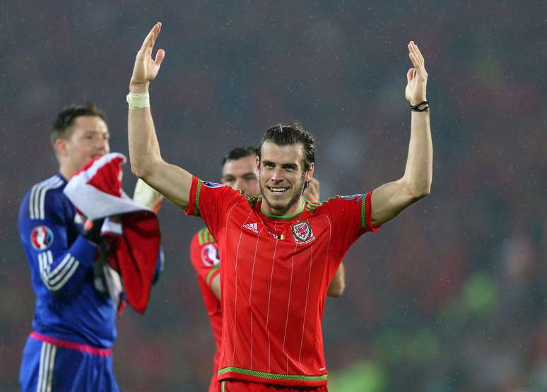 Bale fez a festa ao assinalar o gol da vitória de Gales contra a Bélgica