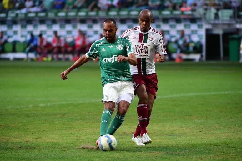 Alecsandro estreou e teve boa atuação nos 45 minutos em que ficou em campo