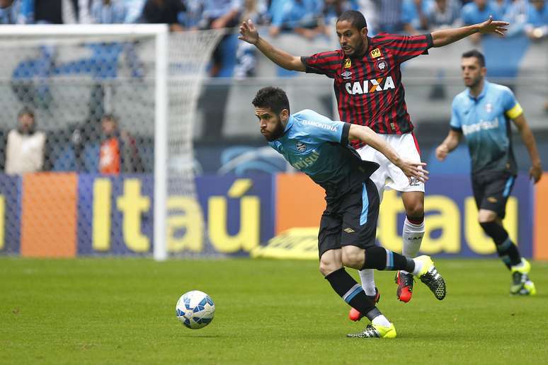 Time rubro-negro tenta se recuperar de tropeço contra o Grêmio e, de quebra, afundar rival